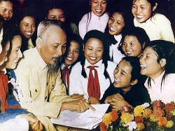 LIÊN ĐỘI TỔ CHỨC  HOẠT ĐỘNG “MỖI GÓC HỌC TẬP LÀ MỘT KHÔNG GIAN BÁC HỒ VỚI THIẾU NHI TẠI NHÀ”
