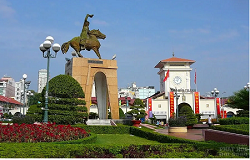 LIÊN ĐỘI TIỂU HỌC TRẦN QUỐC TUẤN: SINH HOẠT “TÌM HIỂU LỊCH SỬ ĐỊA PHƯƠNG VÀ Ý NGHĨA TÊN LIÊN ĐỘI”
