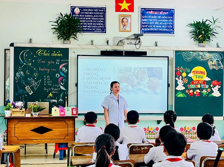 TRƯỜNG TH TRẦN QUỐC TUẤN TỔ CHỨC TT PHÒNG, CHỐNG BỆNH NÃO MÔ CẦU VÀ CÁC BỆNH TRUYỀN NHIỄM